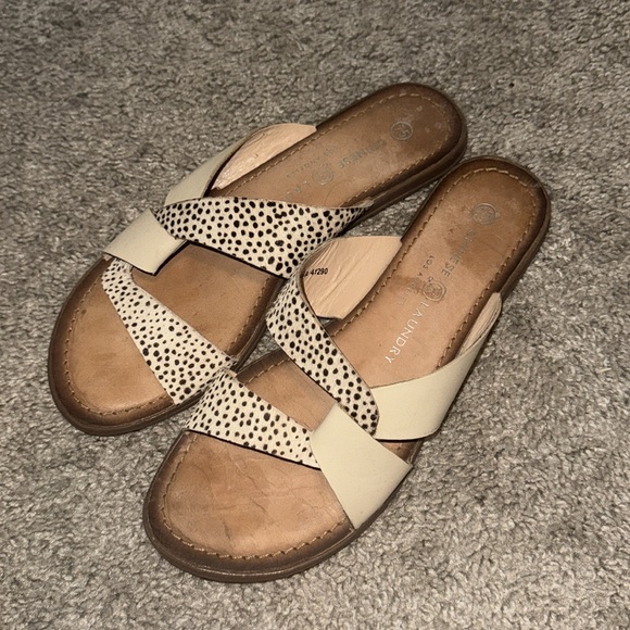 Chinese Laundry Sandals - Picture 2 of 2